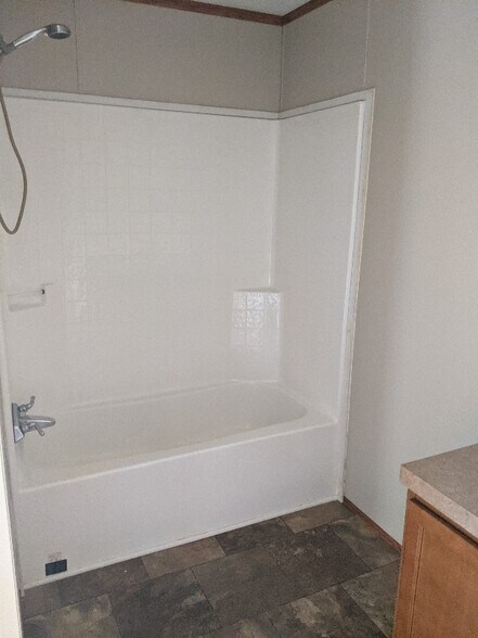 Building Photo - 21 Fawn Meadow Ln