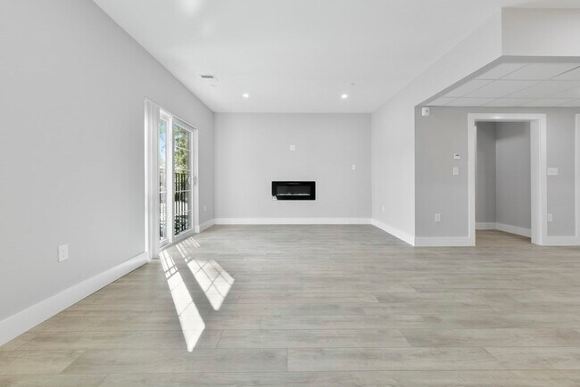Building Photo - 1180 Great Plain Ave