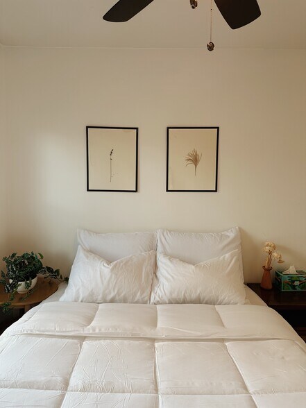 Building Photo - 9524 Clocktower Ln