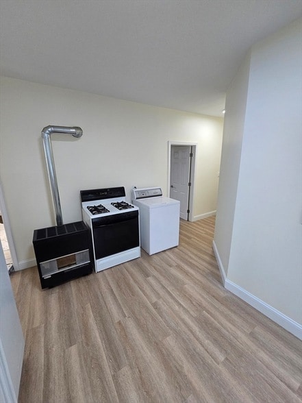 Building Photo - 38 Fox St