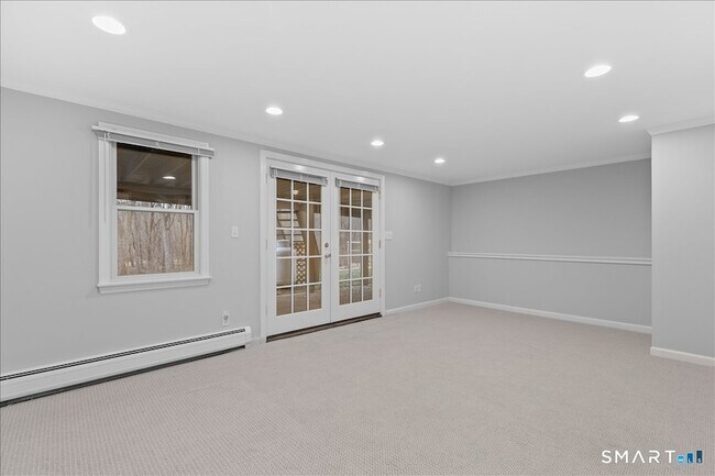 Building Photo - 116 Scarlet Oak Dr