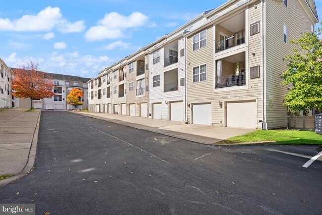 Building Photo - 2238 Margraf Cir