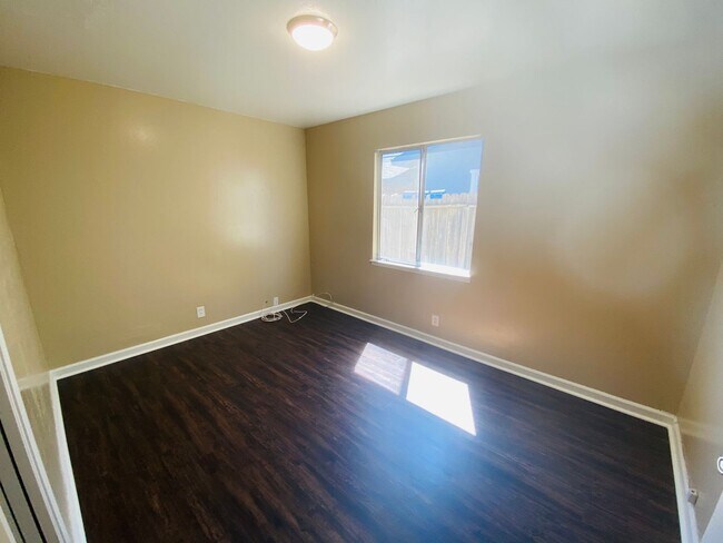 Building Photo - 8893 Kelsey Dr