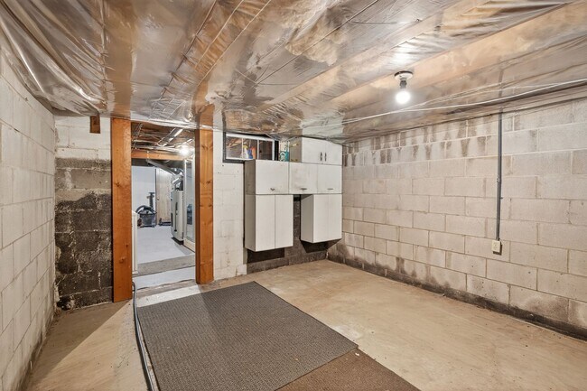 Building Photo - Acreage Property