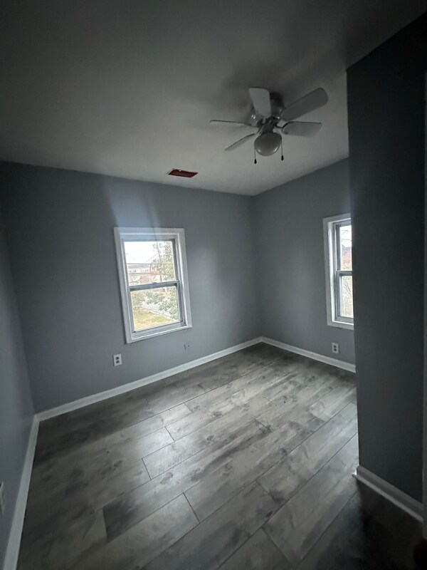 Building Photo - 504 Spellman St