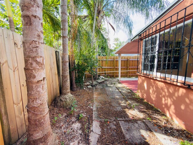 Building Photo - 3172 McDonald St