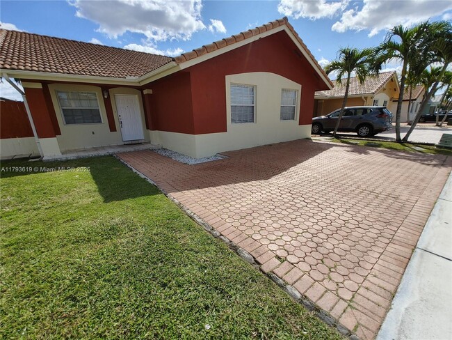 Building Photo - 1137 NW 128th Pl