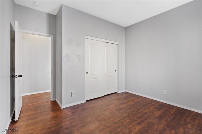 Building Photo - 10645 Mt Jefferson Ave