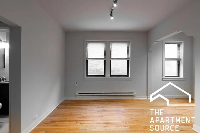 Building Photo - 2420 N Kedzie Blvd