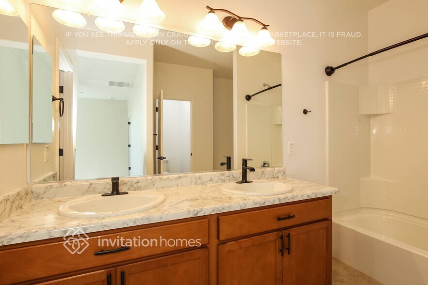 Building Photo - 17581 W Via De Luna Dr