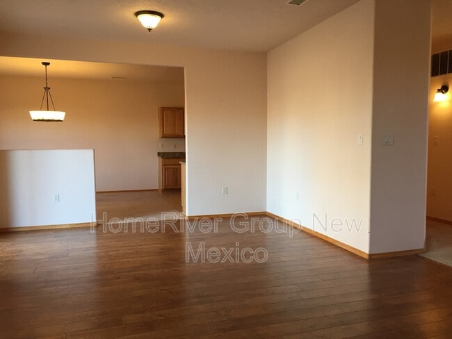 Building Photo - 828 Kipuka Dr NW