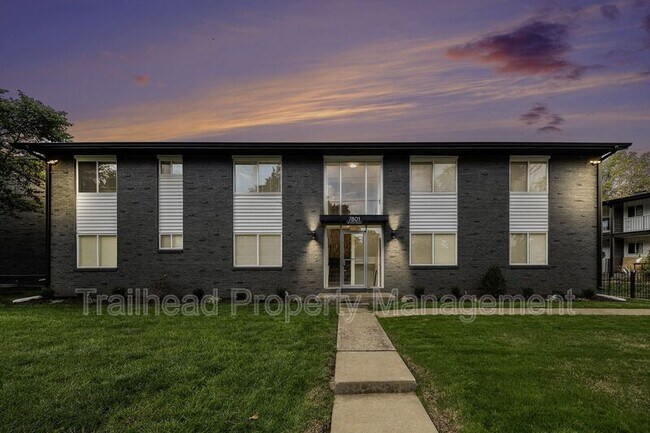 Building Photo - 7801 W 83rd St