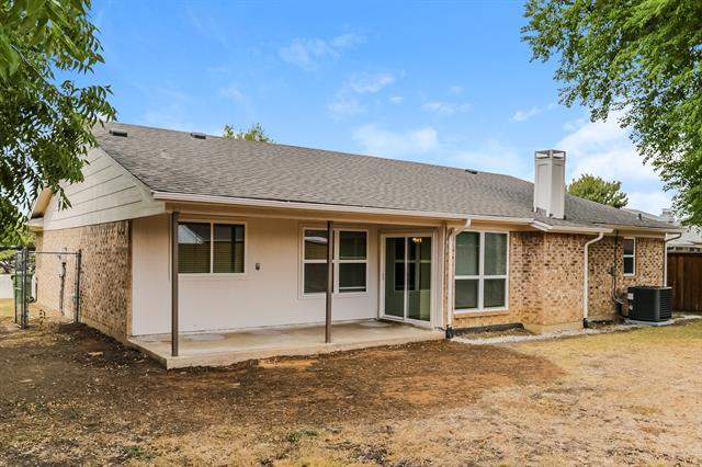 Building Photo - 1714 Yorktown Dr