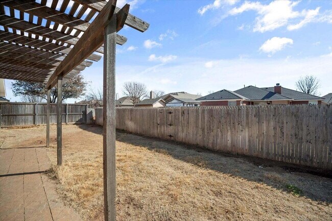 Building Photo - 3105 103rd St