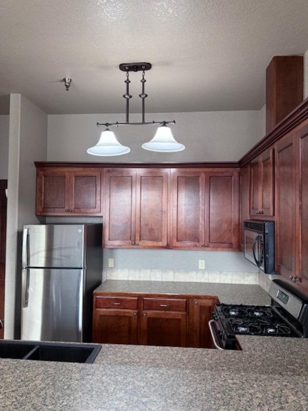 Building Photo - 201 E Main St