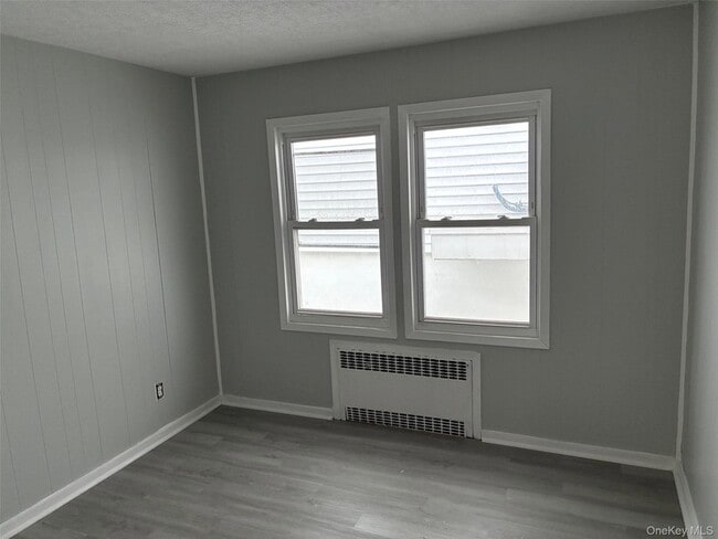 Building Photo - 27 Illinois Ave