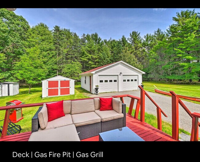 Building Photo - 757 Norway Dr