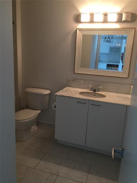 Building Photo - 133 NE 2nd Ave