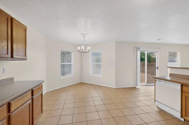 Building Photo - Spacious 5-Bedroom Home in Enchanted Hills – Rio Rancho