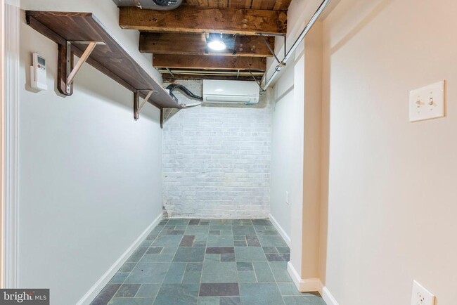 Building Photo - 1035 Cecil Pl NW