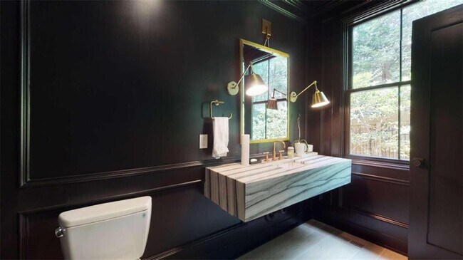 Building Photo - 3206 Arden Rd NW