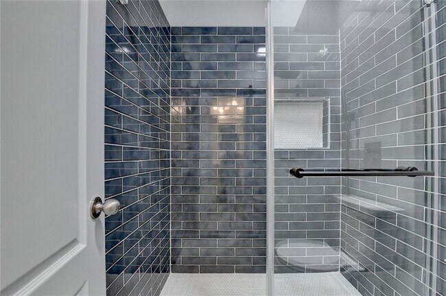 Building Photo - 4032 Ridge Grove Way