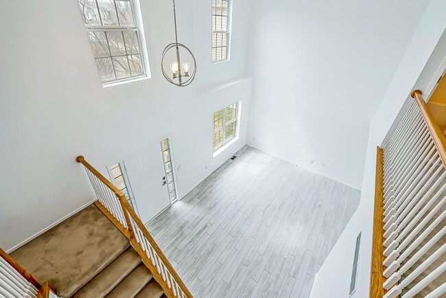 Building Photo - 1563 Scio Ridge Rd