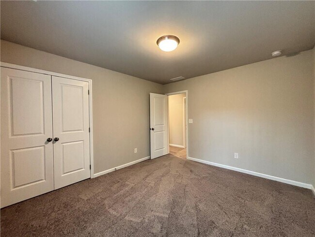 Building Photo - 111 Millers Ln