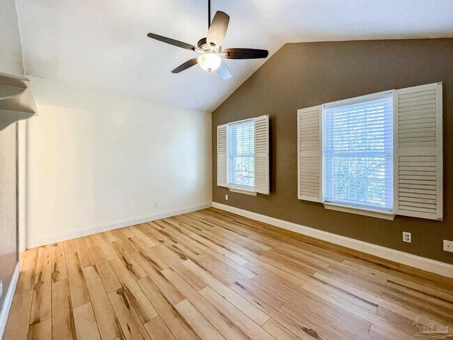 Building Photo - 601 E Burgess Rd