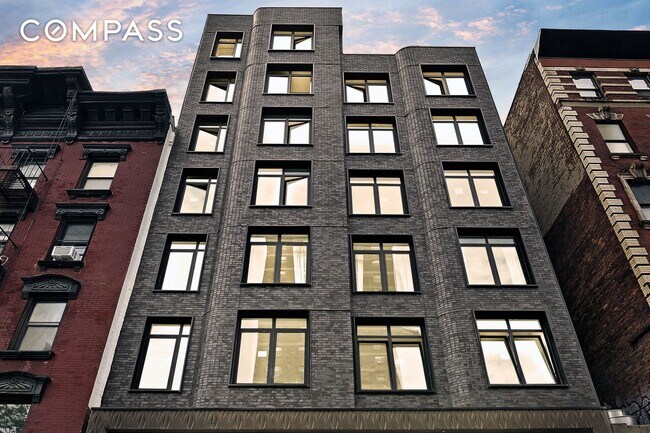 Building Photo - 101 E 2nd St