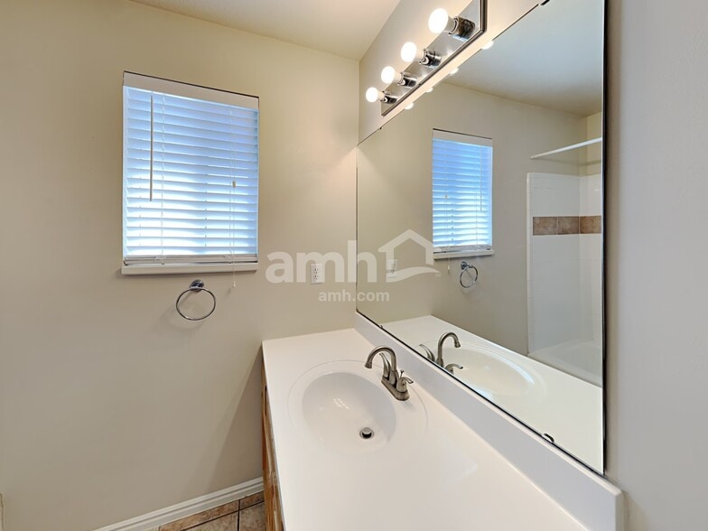 Building Photo - 4245 S 2900 W