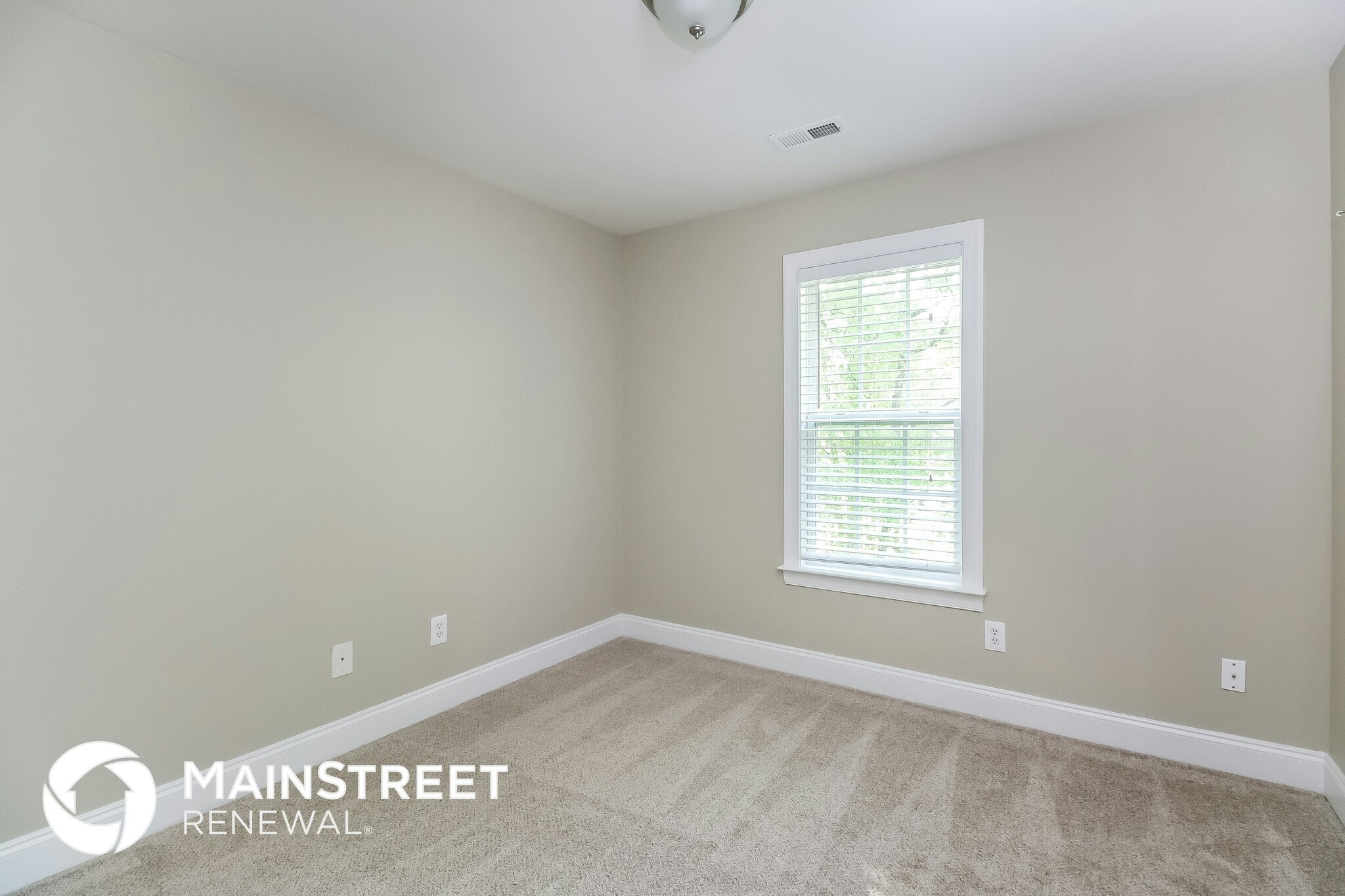 Building Photo - 4505 Stephen Oaks Way