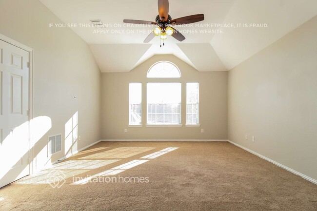 Building Photo - 10113 Mallory Dr