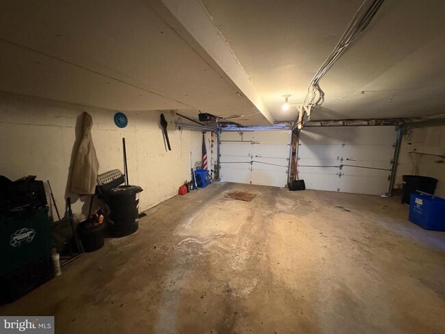 Building Photo - 3918 Stevenson St