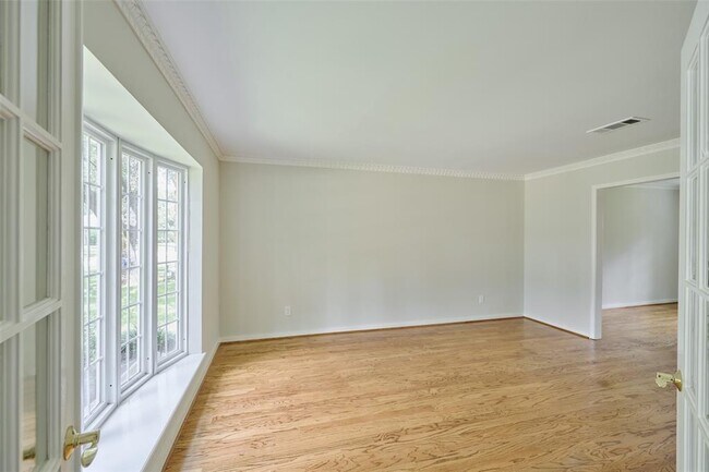 Building Photo - 12402 Stafford Springs Dr