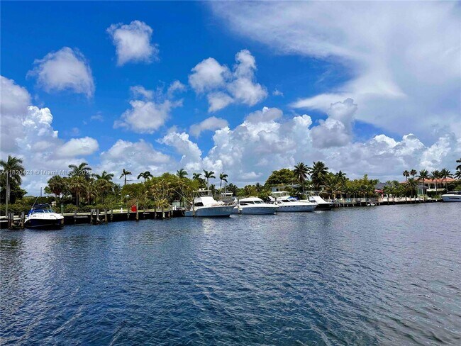 Building Photo - 601 Three Islands Boulevard
