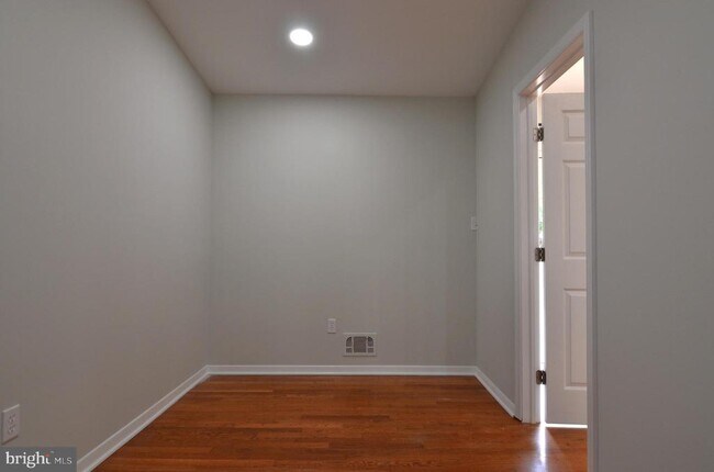 Building Photo - 14011 Eagle Ct