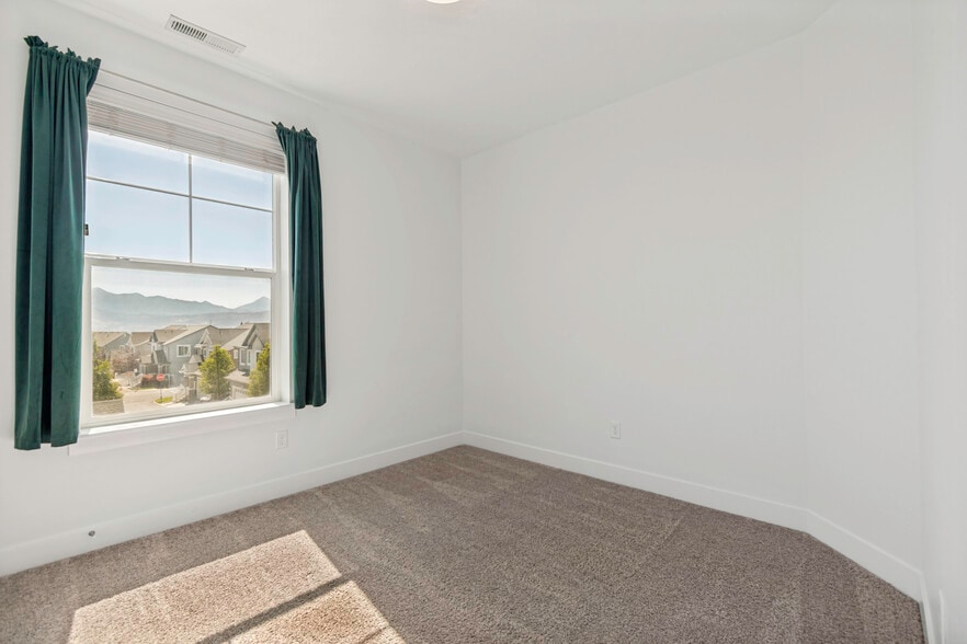 Building Photo - 12992 S Tortola Dr
