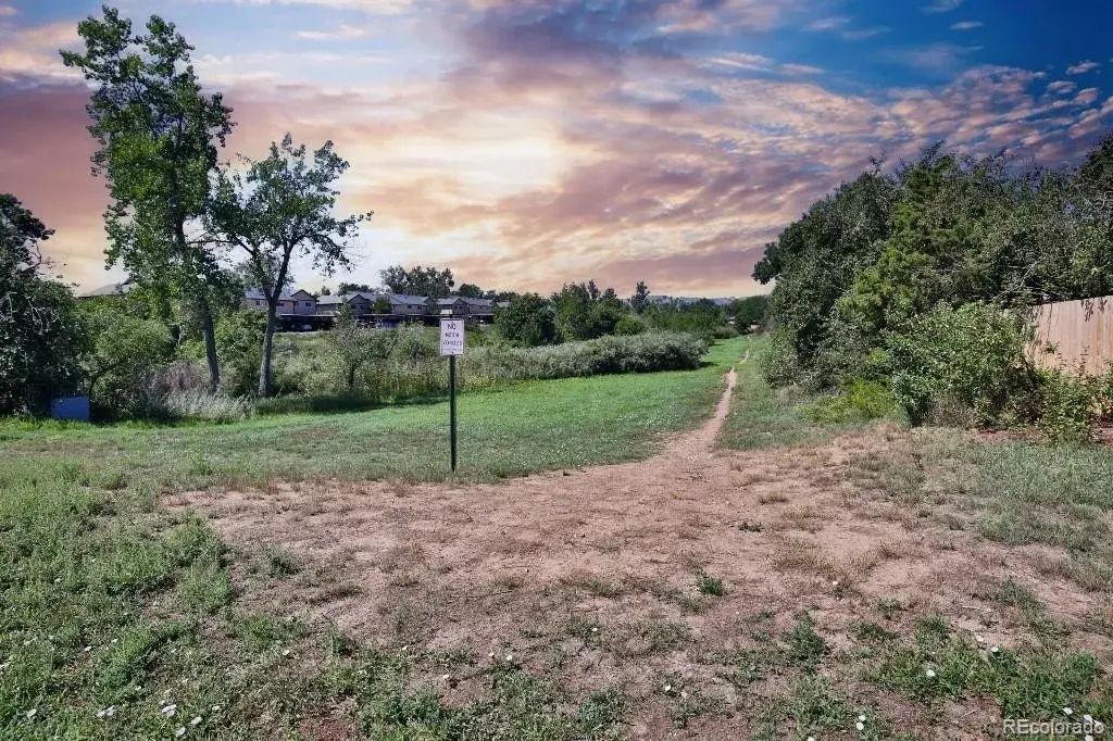 Trail directly behind the house - 7504 W Quarto Ave