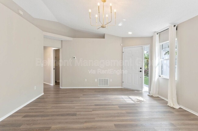 Building Photo - 6438 Tidewave St