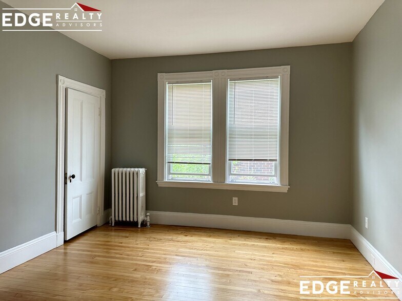 Building Photo - 183 High St