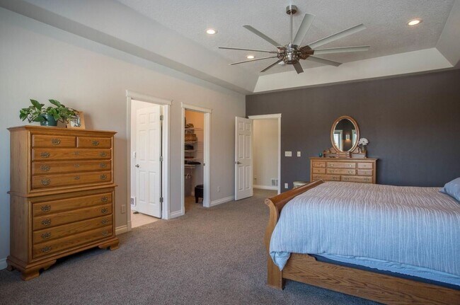 Building Photo - Executive Rental - Stone Mountain - 5 Bed - 3 Bath