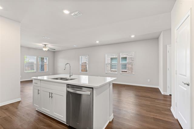 Building Photo - 505 Cottage Wood Dr
