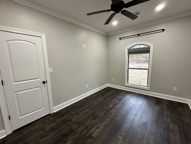 Building Photo - 3918 Old Wolf Rd