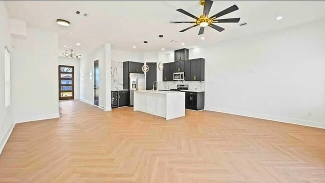 Building Photo - 4117 Shelby Cir