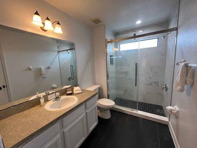 Building Photo - Beautiful Mediterranean Pool Home Availabl...