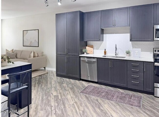 Building Photo - 4949 N 7th St