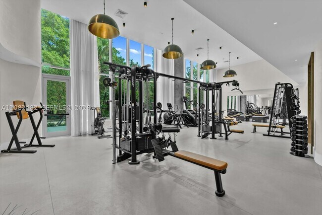 Building Photo - 2200 Brickell Ave