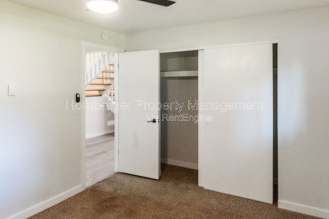 Building Photo - 3917 S Johnson St