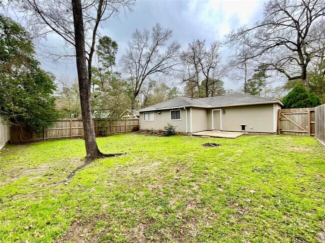 Building Photo - 32 E Bigelow Oak Ct